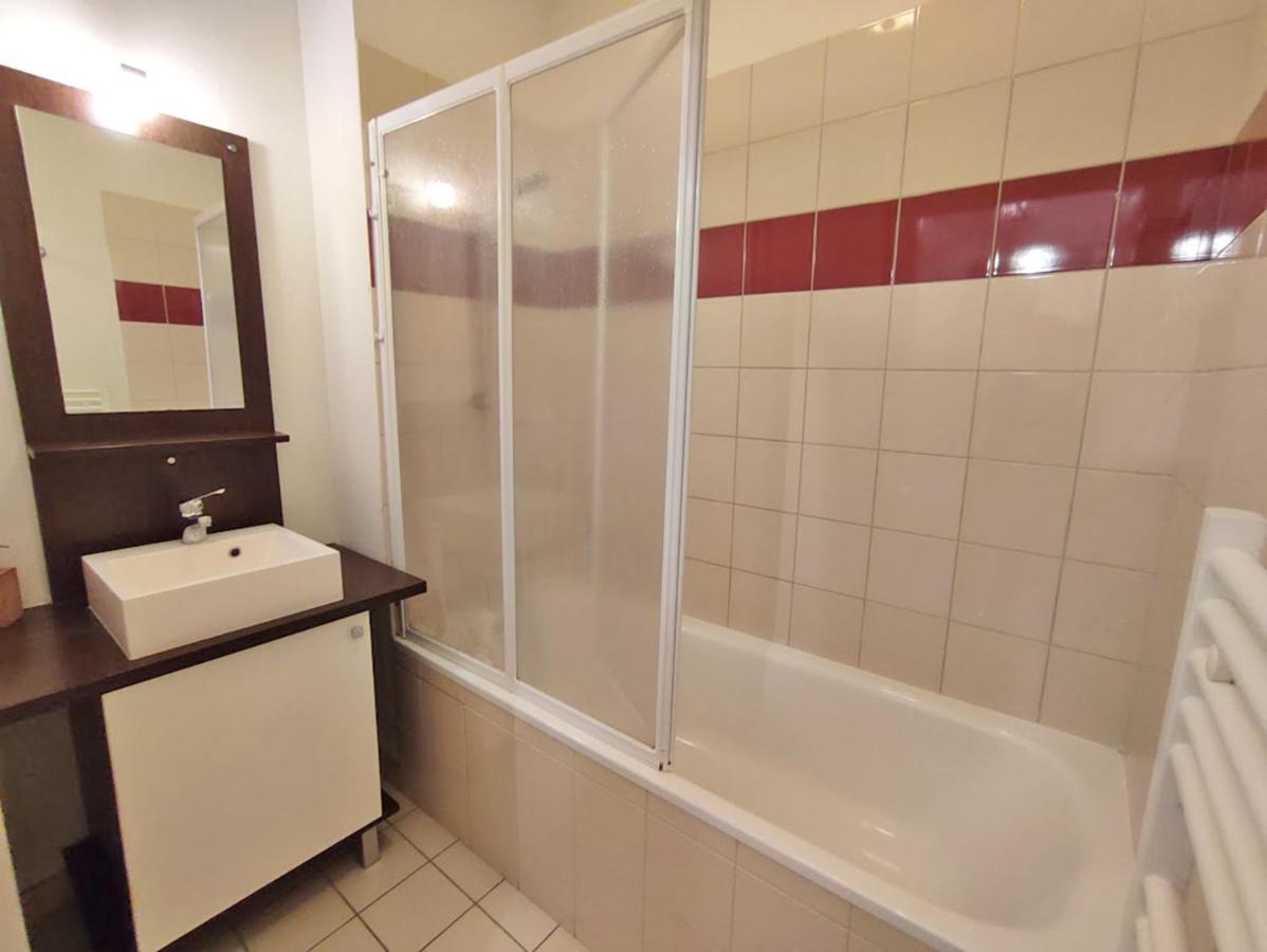 L'Eterlou, T3, Centre Luchon, Wifi, Casier A Skis, Ascenseur, 6 Personnes Bagneres-de-Luchon Luaran gambar