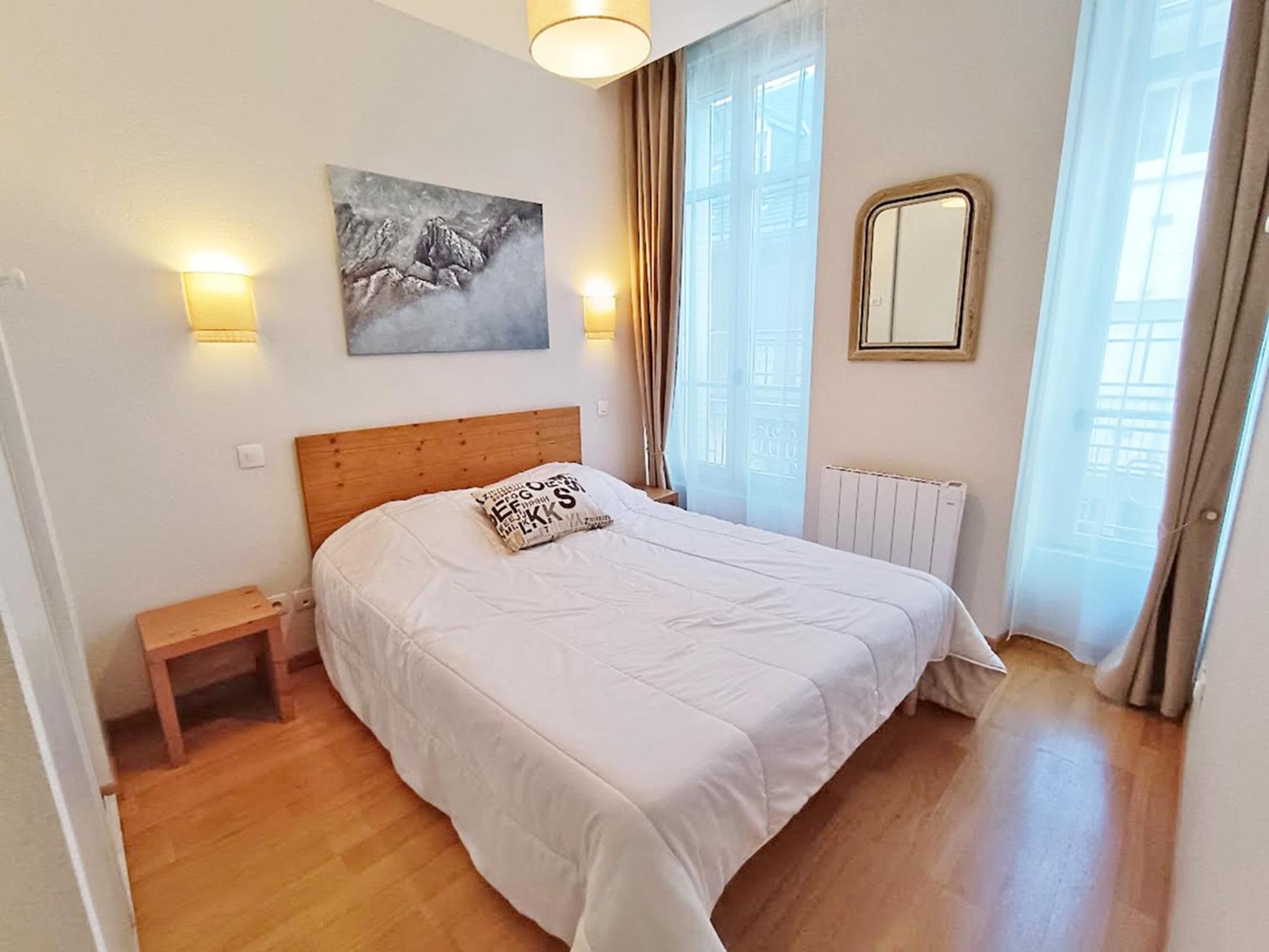 L'Eterlou, T3, Centre Luchon, Wifi, Casier A Skis, Ascenseur, 6 Personnes Bagneres-de-Luchon Luaran gambar